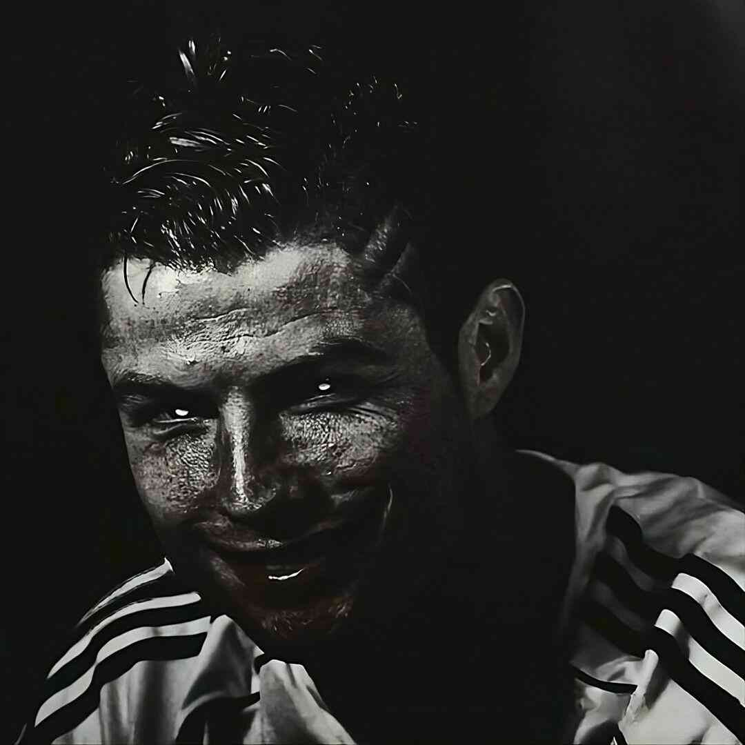 دانلود آهنگ فانک EVIL RONALDO از Scythermane ( تمام ورژن ها)